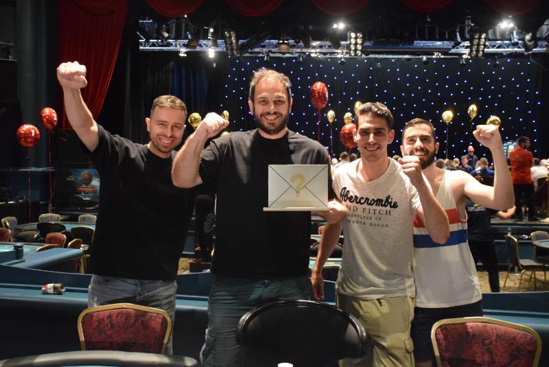 Andreas Paliogiannis celebrating the victory with his rail. Photo: Pokerland