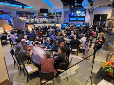 Gordon Wong Crushes the Day 1b Field; Team Daryl Roberts/Bradley Stevens Take Down the Tag Team
