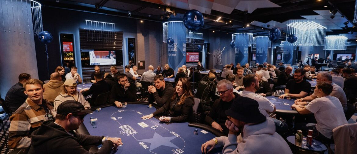 Raimonds Ozolins & Mark Adams Win Kings of Vilnius Trophies