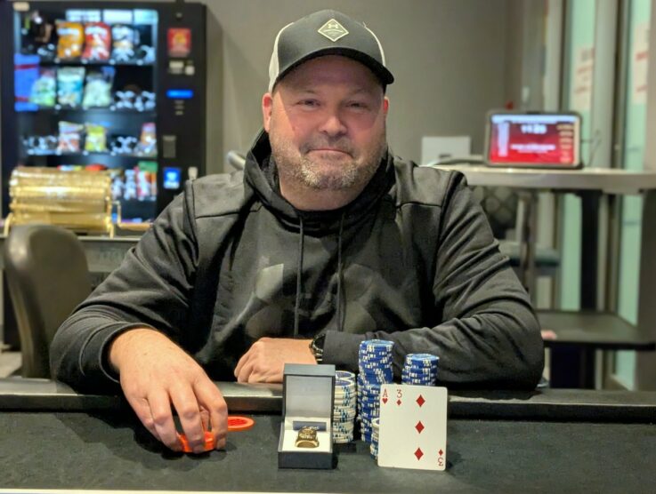 Bradley Bishop Wins Mystery Ring; Mini Main is Maxi!