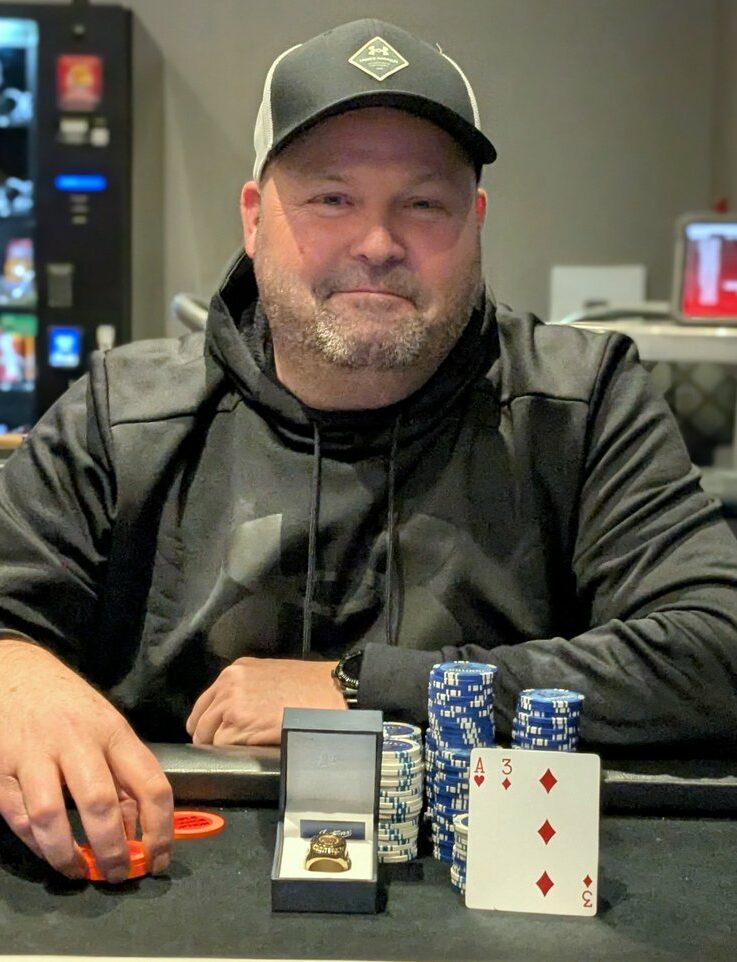 Bradley Bishop Wins Mystery Ring; Mini Main is Maxi!