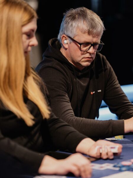 Ketvell and Navickas Hoist OlyBet Showdown Vilnius Ace Breaker Trophies