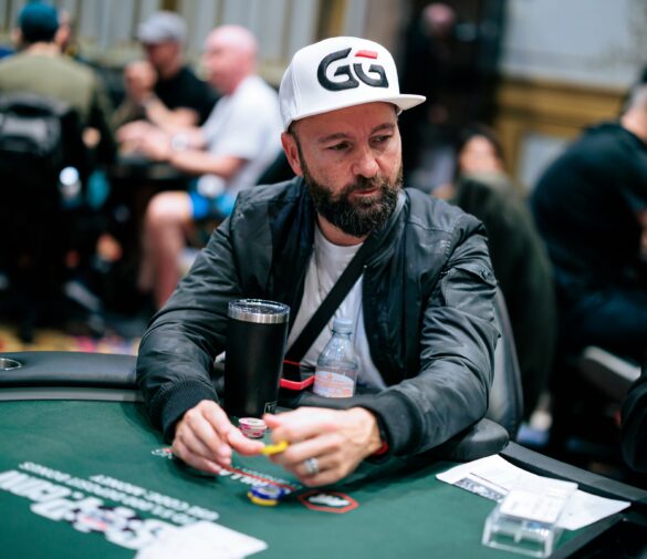 Mackoff Makes Day 2, Bain Bags Big in Super Seniors, Moss, Negreanu, and Tag Team Duo Still Battling