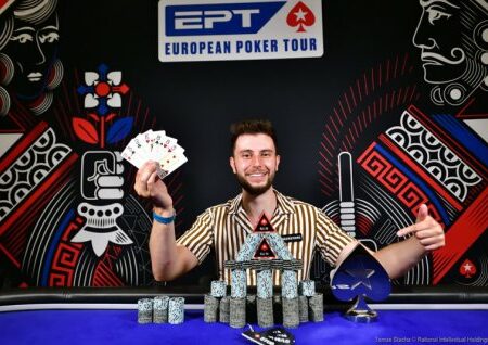 Popular Streamer Mason Pye Wins HORSE Event