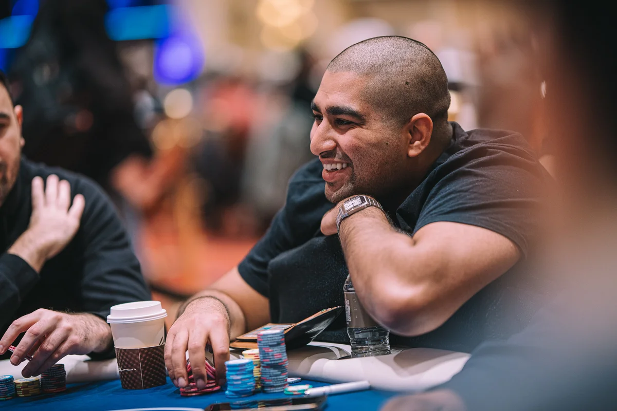 Nik Airball Takes Down a $383,000 Pot with a Straight Flush