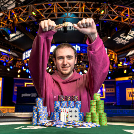 2025 WSOP: Tyler Brown Wins Second Bracelet in $600 Mixed NLH/PLO Deepstack