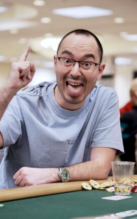 Kassouf Among Big Name Main Event Day 2 Qualifiers; Carter Cashes Side